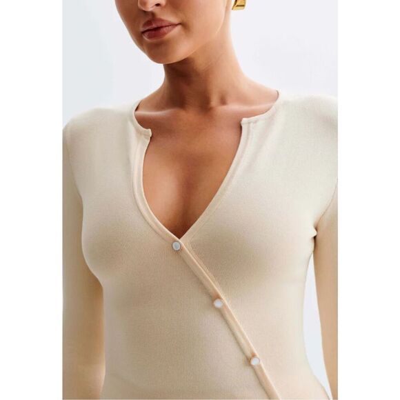 Meshki Maisie Asymmetrical Knit Top - Picture 2 of 7